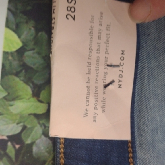 NYDJ curves 360 clean Napier slim straight jeans size 28S petite - Picture 3 of 6